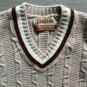 Vintage 70s Jantzen Cable Knit V-Neck Sweater Prep S Cottagecore